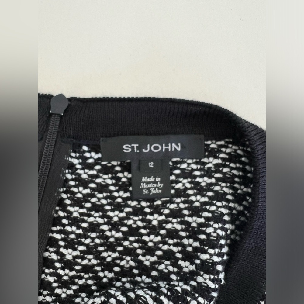 St. John Collection Mod Herringbone Knit Dress size 12 - Picture 11 of 13